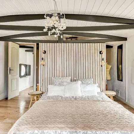 La Verriere - Maison Atypique Avec Jardin D'hiver Dans Verriere D'epoque Villa